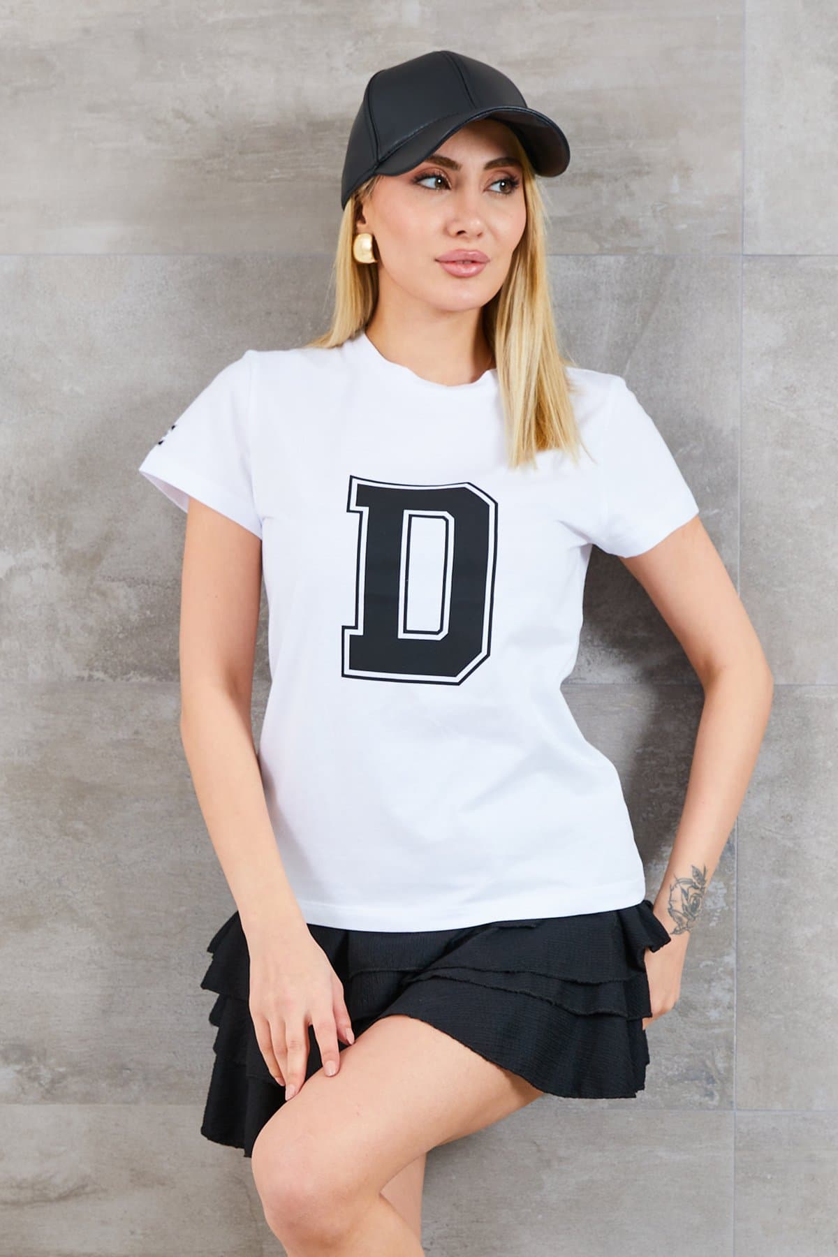 D- TSHERT